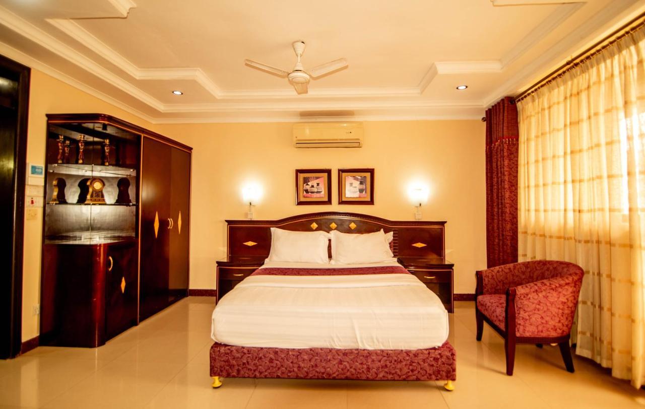 Urban Rose Hotel & Apartments Dar es Salaam Bagian luar foto