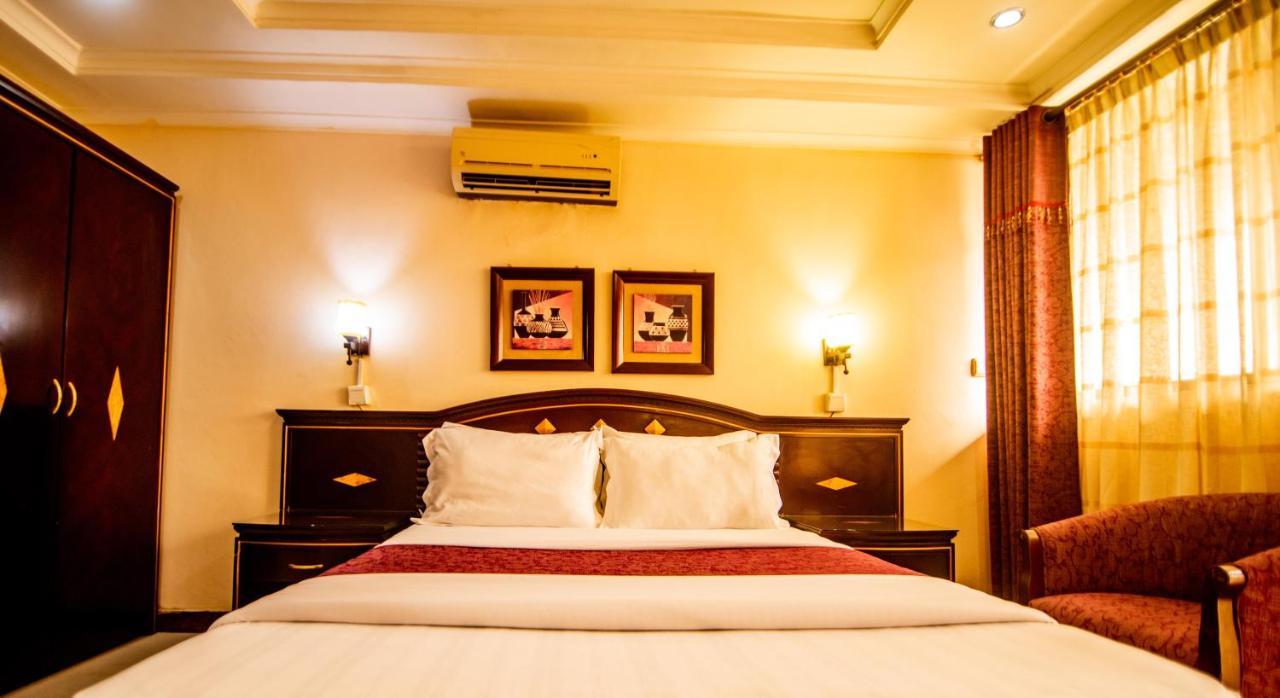 Urban Rose Hotel & Apartments Dar es Salaam Bagian luar foto