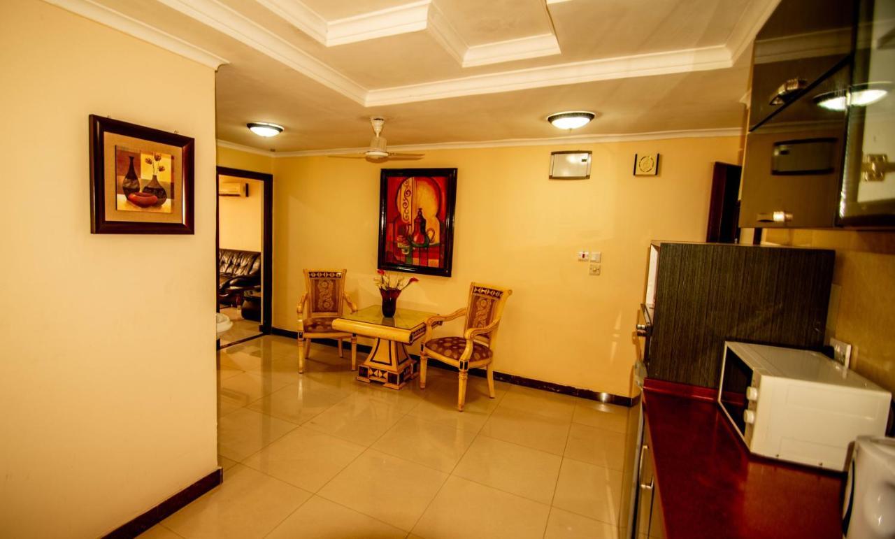 Urban Rose Hotel & Apartments Dar es Salaam Bagian luar foto