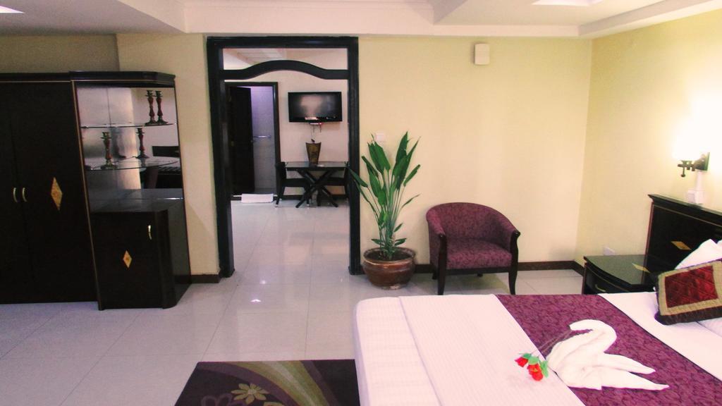Urban Rose Hotel & Apartments Dar es Salaam Bagian luar foto