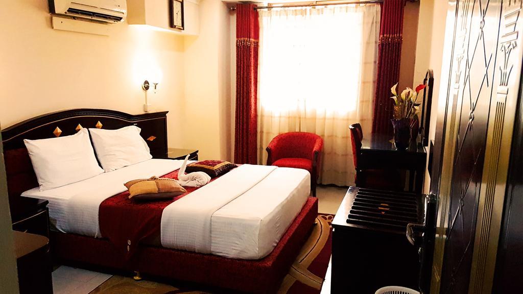 Urban Rose Hotel & Apartments Dar es Salaam Bagian luar foto