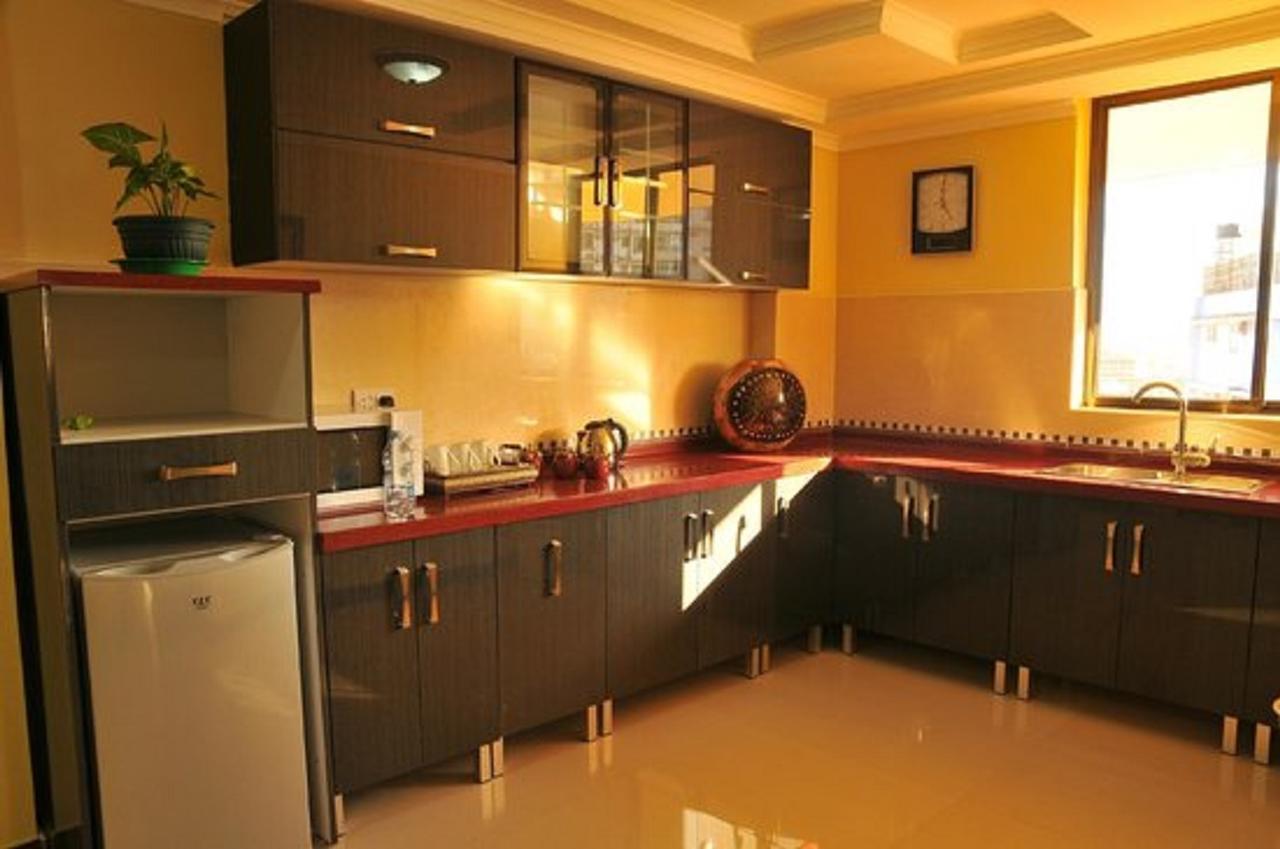 Urban Rose Hotel & Apartments Dar es Salaam Bagian luar foto