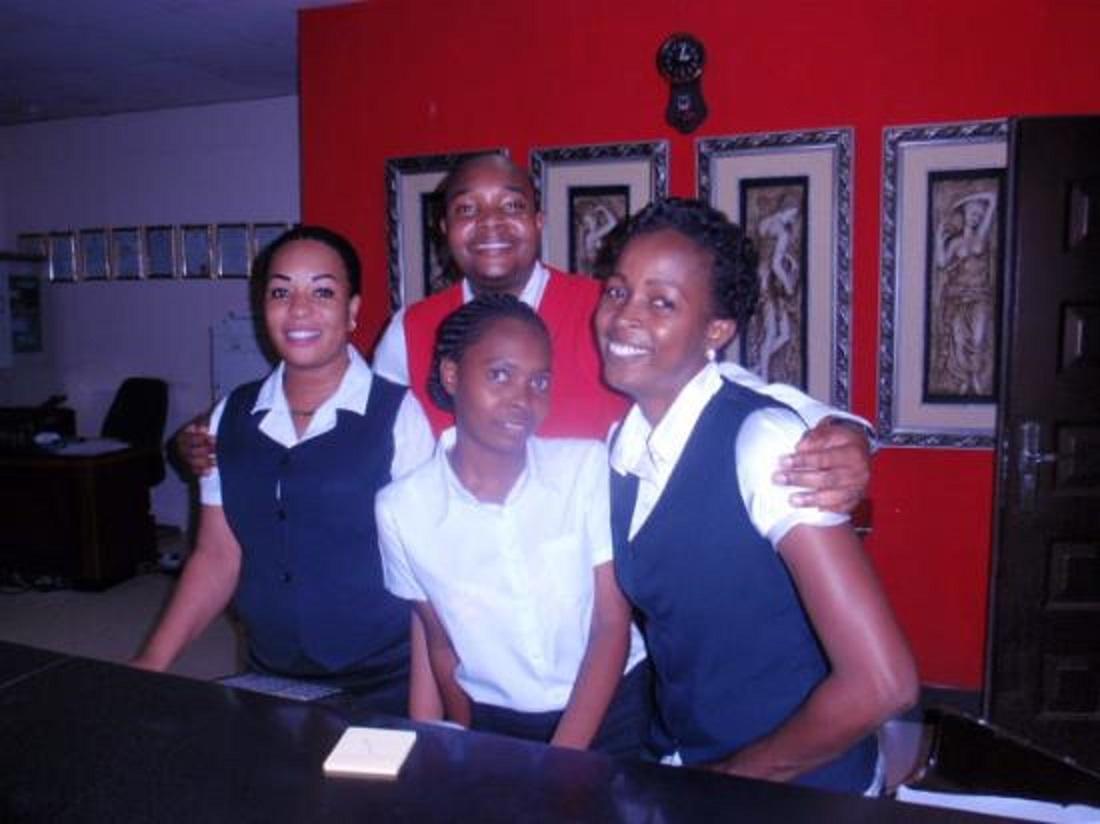 Urban Rose Hotel & Apartments Dar es Salaam Bagian luar foto